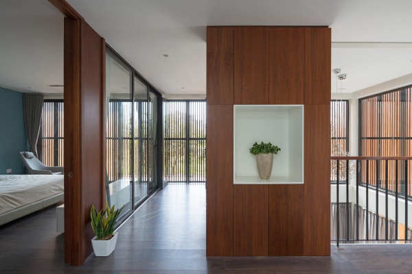 bespoke custom-tailored luxury furniture
